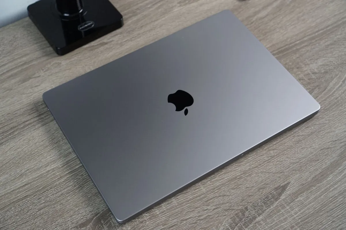 MacBook Pro 16" 2021 M1 Pro | 16GB | 512GB - Image 4
