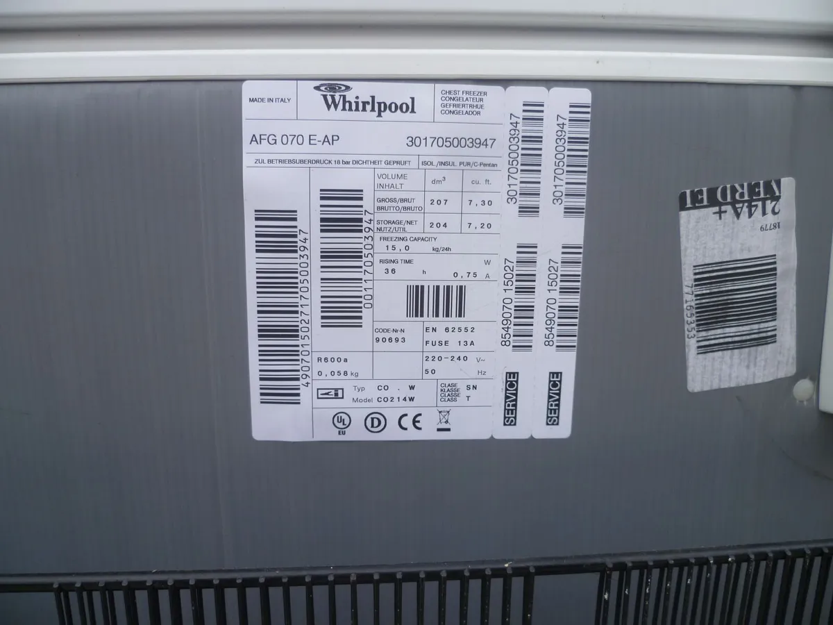 Whirlpool Chest Freezer - Image 4