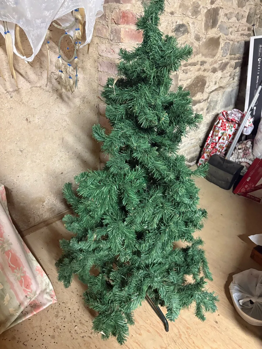 Christmas tree - Image 3