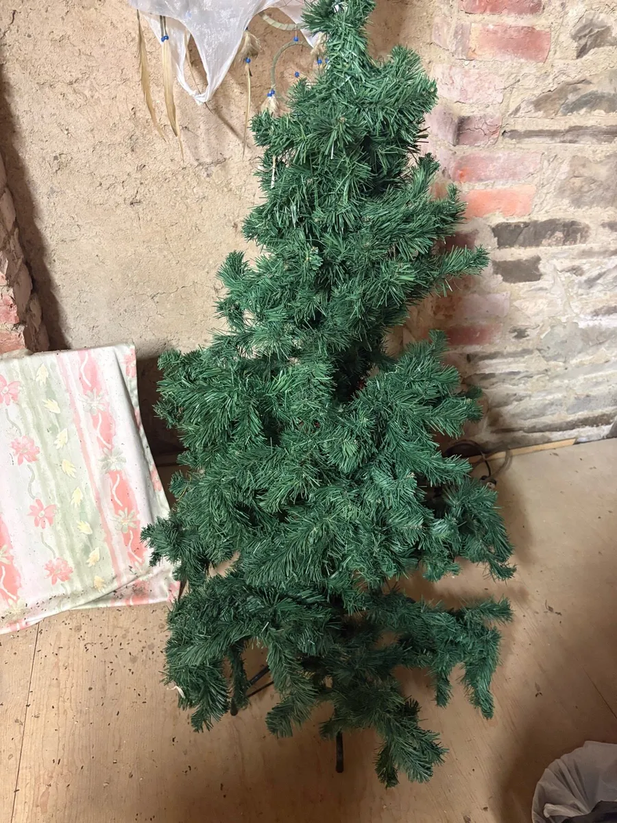 Christmas tree - Image 2