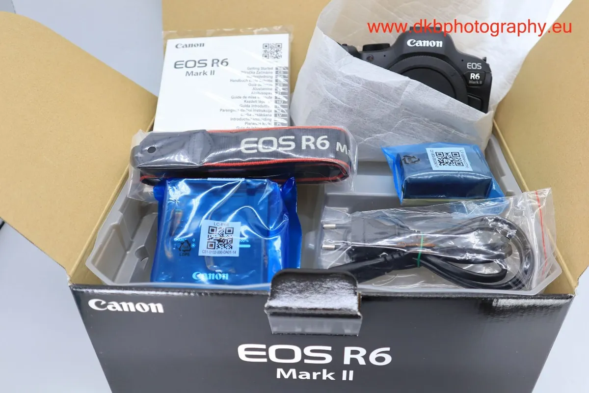 CANON EOS R6 Mark II MIRRORLESS CAMERA (NEW) #0626 - Image 2