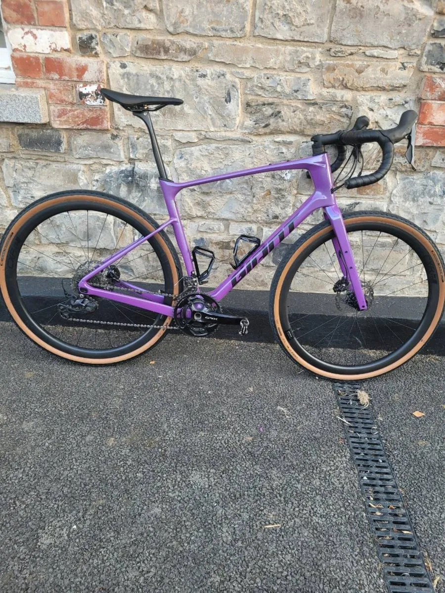 Giant Revolt Gravel - Image 1