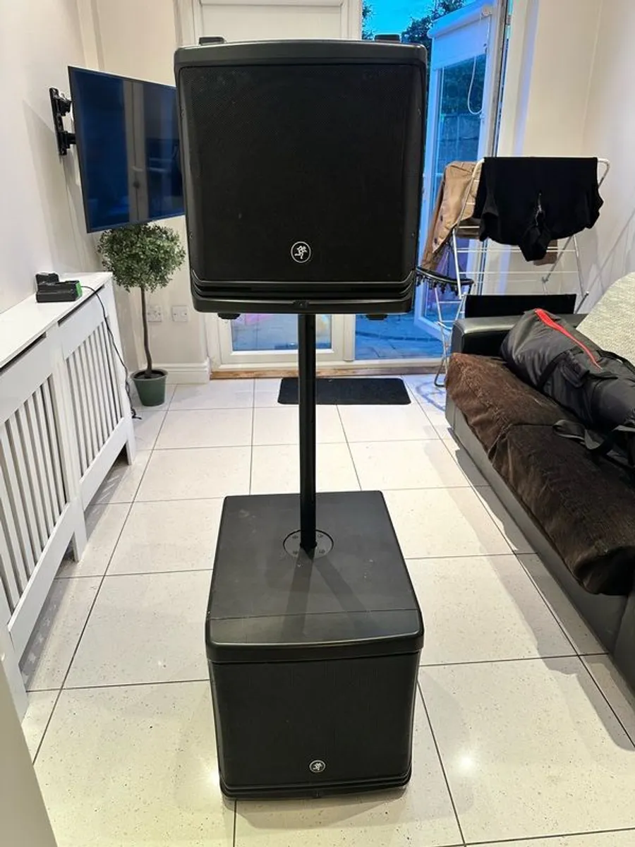 Mackie DLM 12S & DLM12 - Image 1