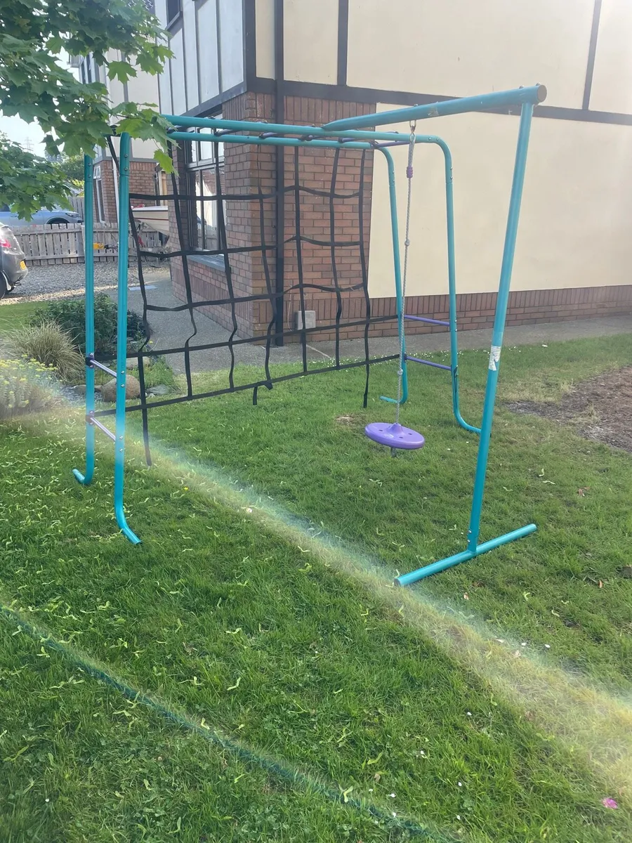 Kids swing  climbing frame and other - Image 2