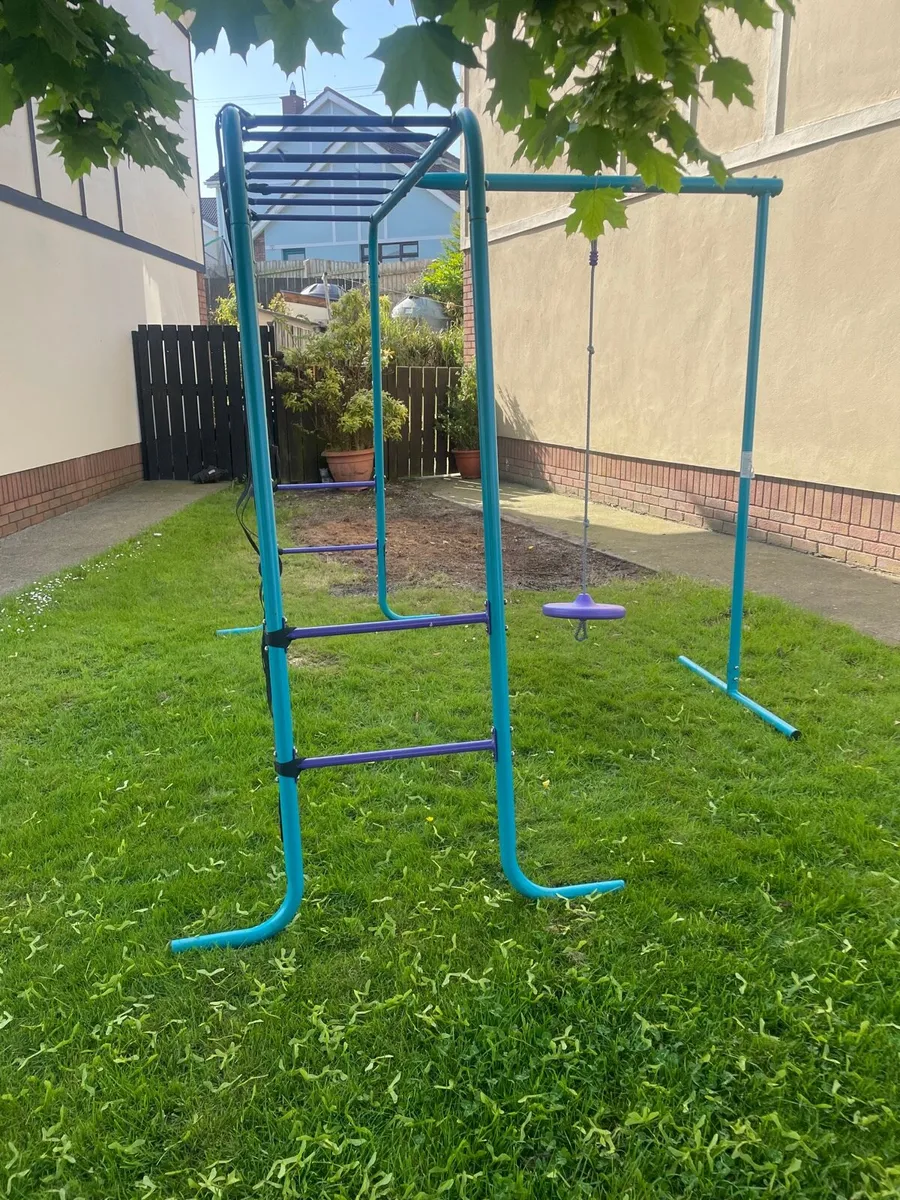 Kids swing  climbing frame and other - Image 3
