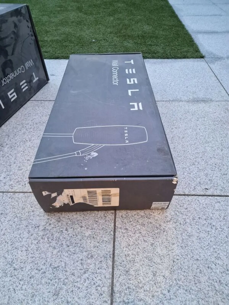 tesla charger - Image 1