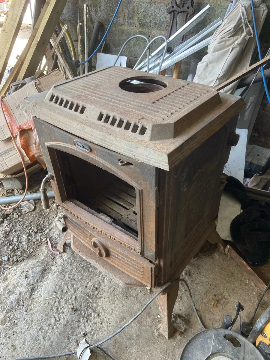 Stove - Image 1