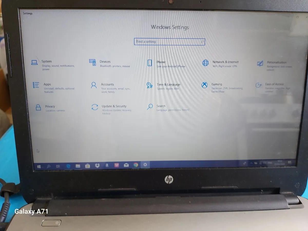 HP 14 inch Laptop, Silver, 2 GB Ram, 500GB HDD, Wi - Image 3