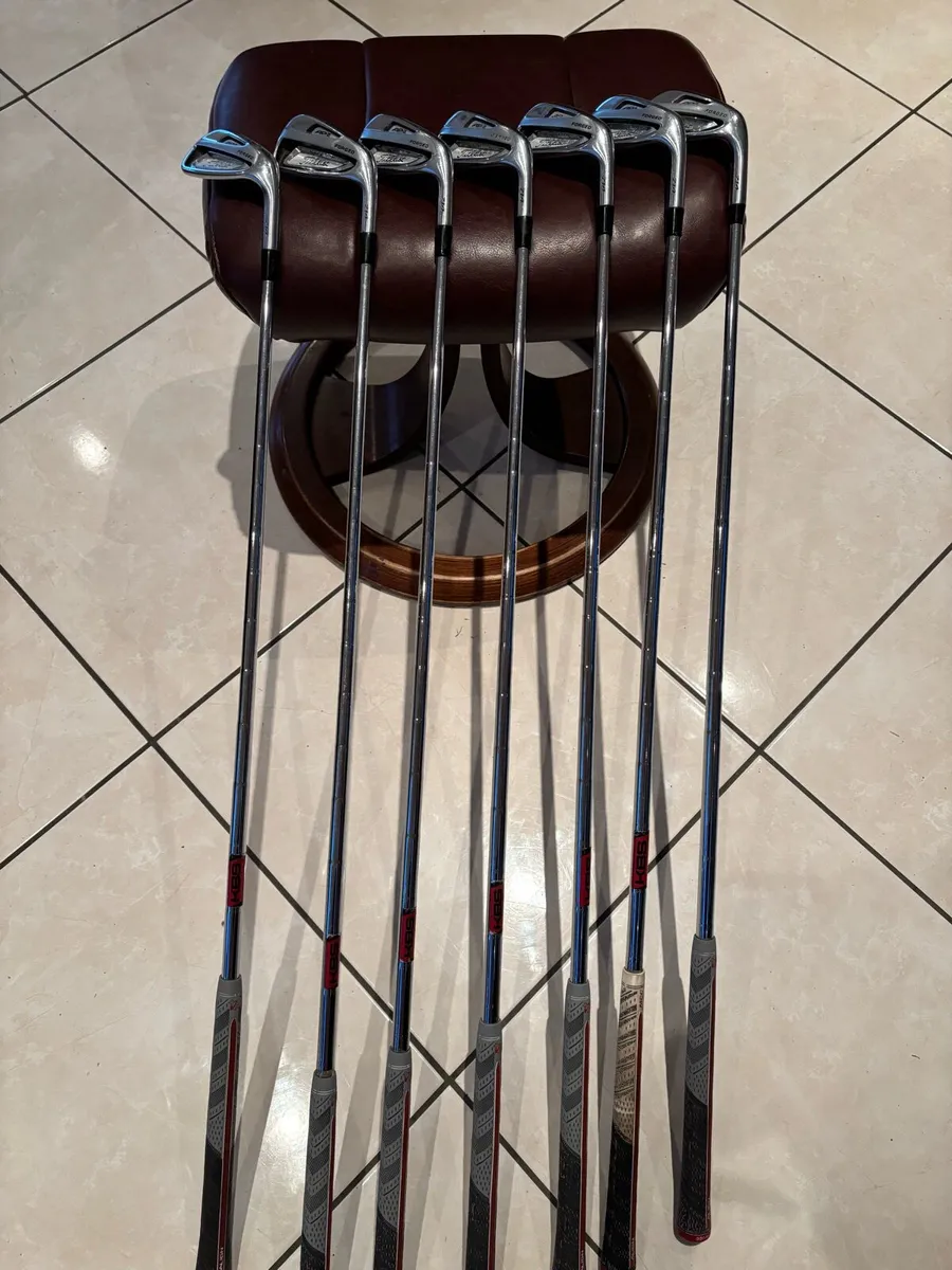 Titleist AP2 4-PW Irons - Image 3