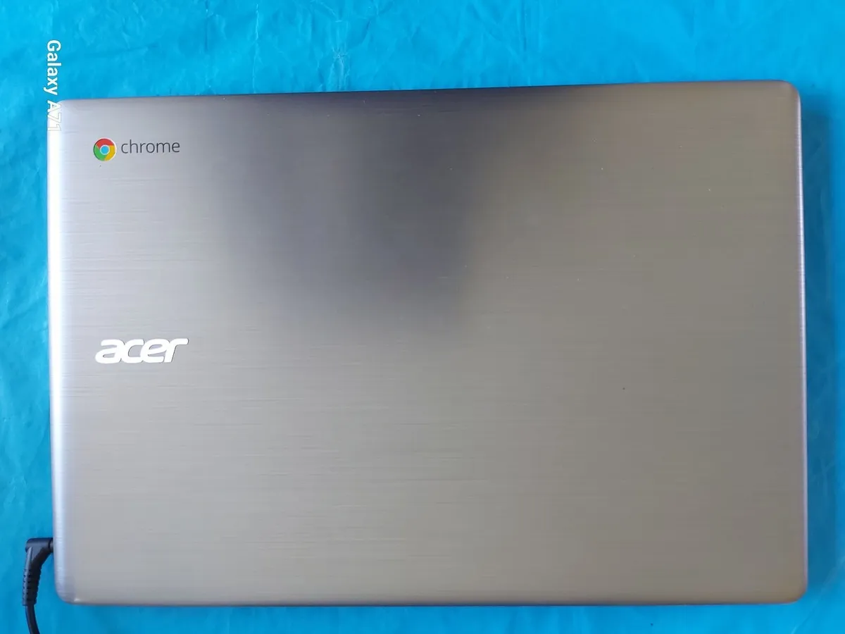 ACER ChromeBook, Silver, 16GB, in excellent condit - Image 3