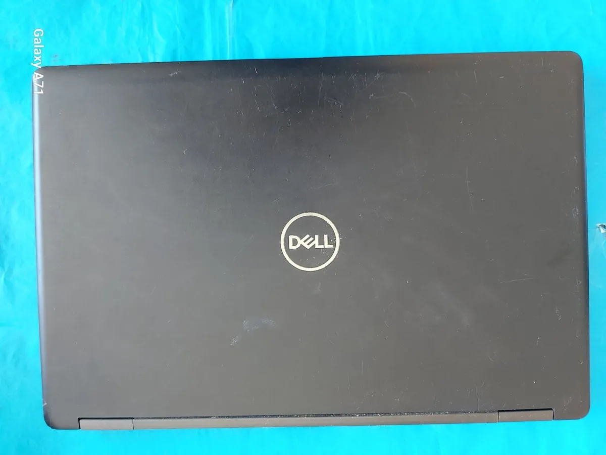 DELL Latitude Laptop 5590, 8GB HDD, 256 GB SSD, Wi - Image 1
