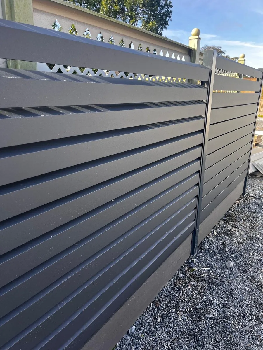 Metal fence panels. Low maintenance. - Image 2