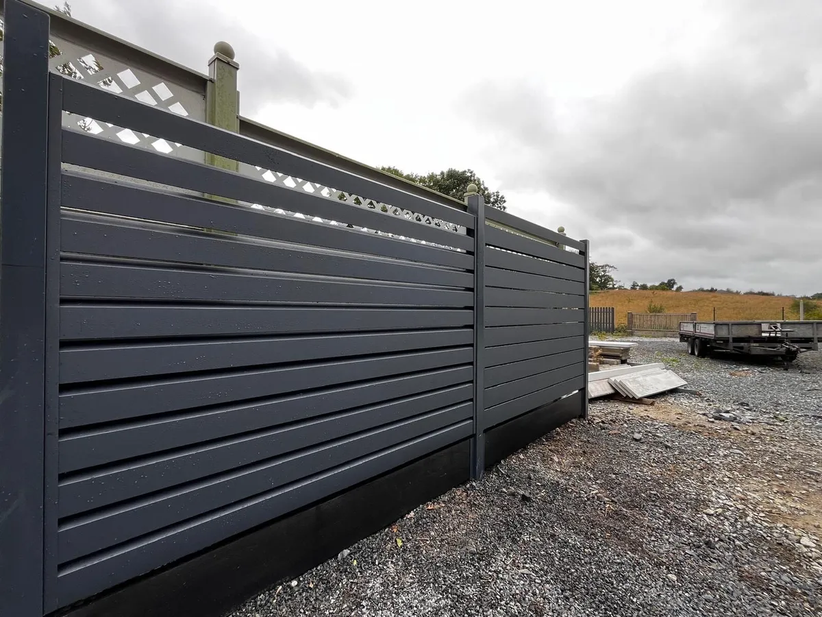 Metal fence panels. Low maintenance. - Image 3