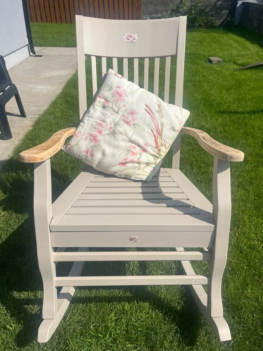 Rocking chair - Image 2