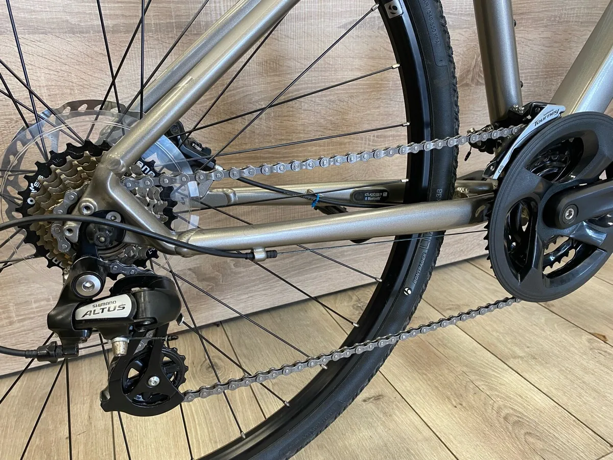 Trek dual sport 1 (like new) - Image 4
