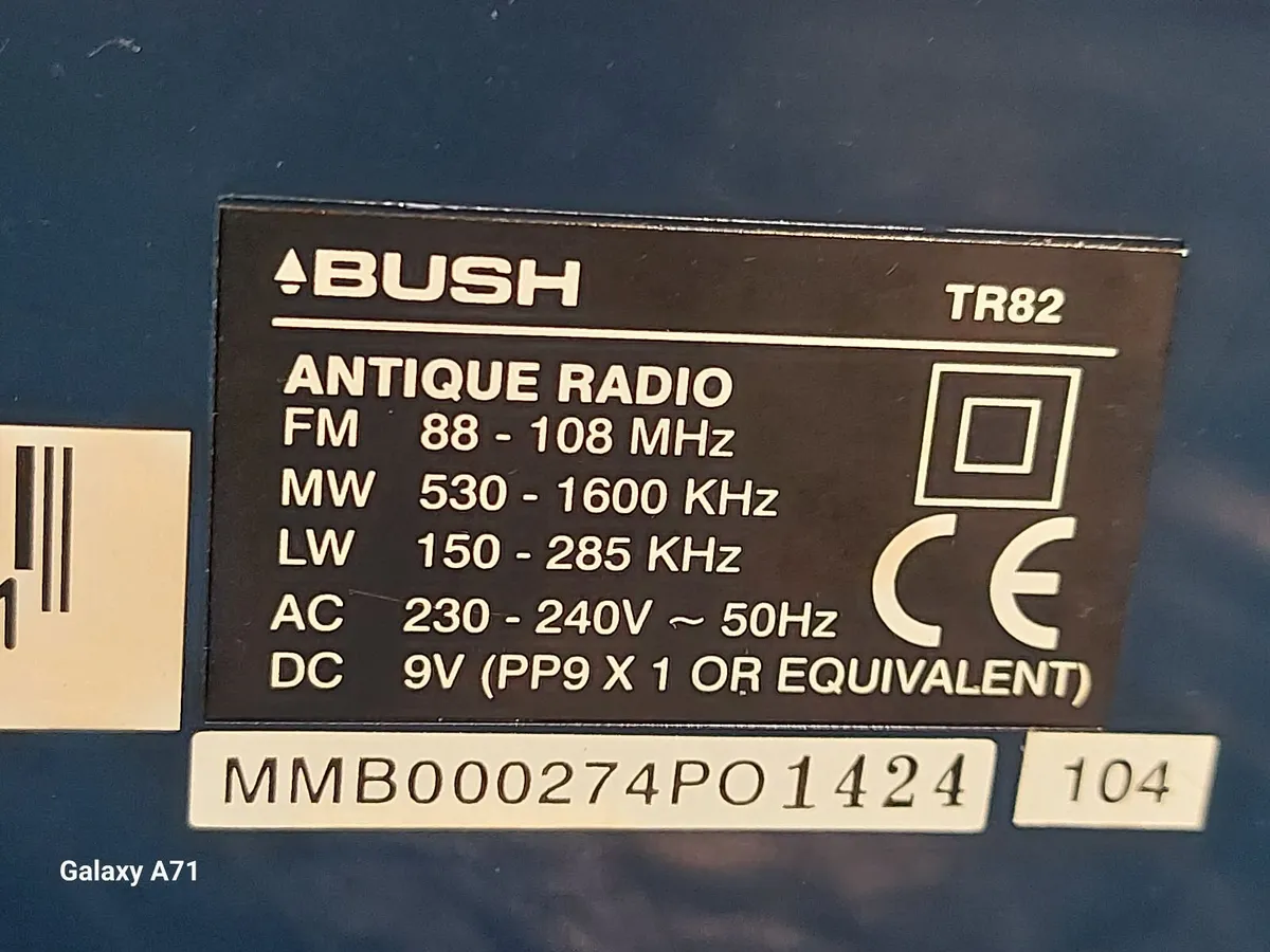 BUSH ANTIQUE RADIO, Model TR82 - Image 2