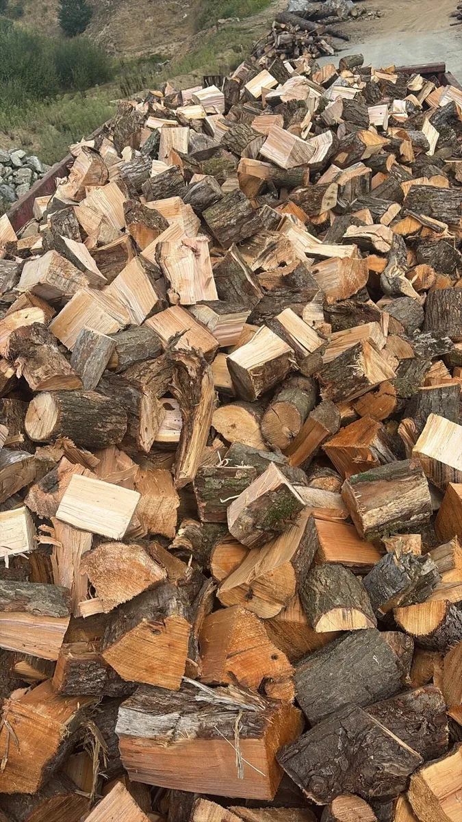 Redrock load of split hardwood  firewood for sale - Image 2