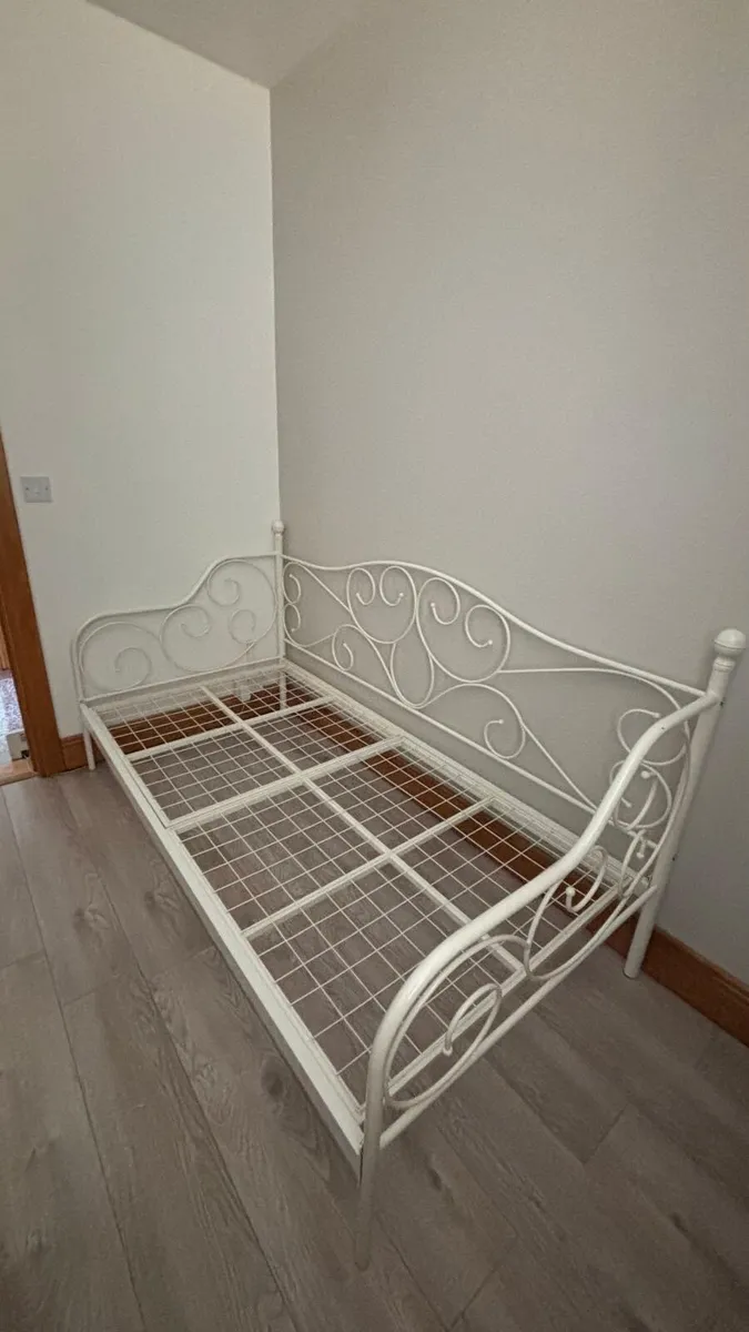 Ginter Daybed - Image 3