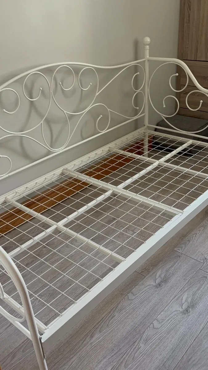 Ginter Daybed - Image 4