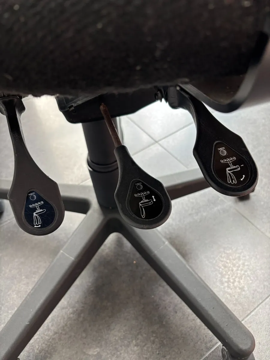 Office Chair - Image 2