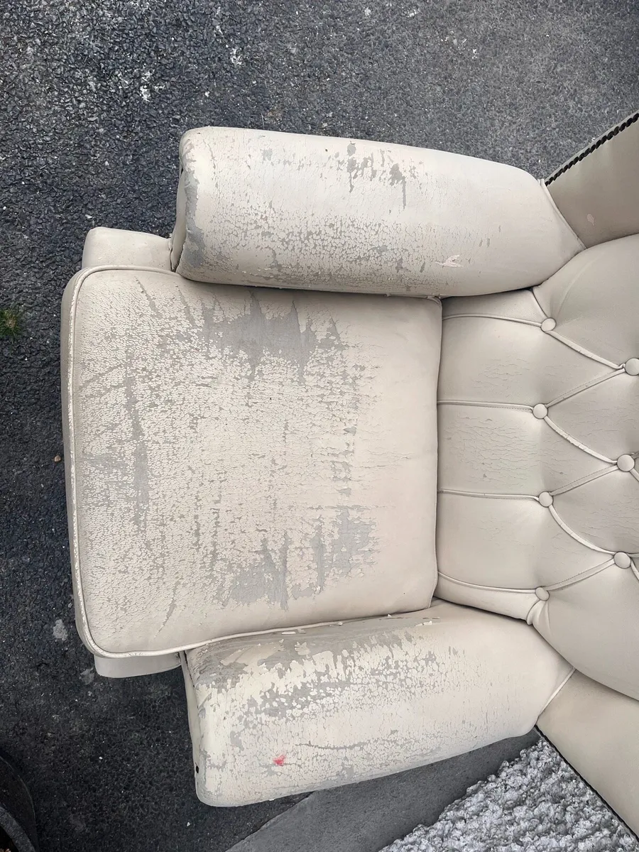 Queen Anne chair free for collection - Image 3