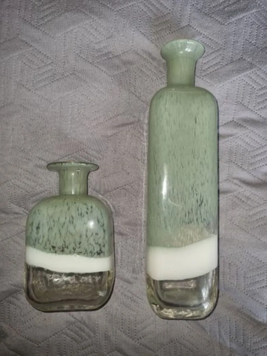 Two Benny Motzfeldt vases for the Plus Norway - Image 1