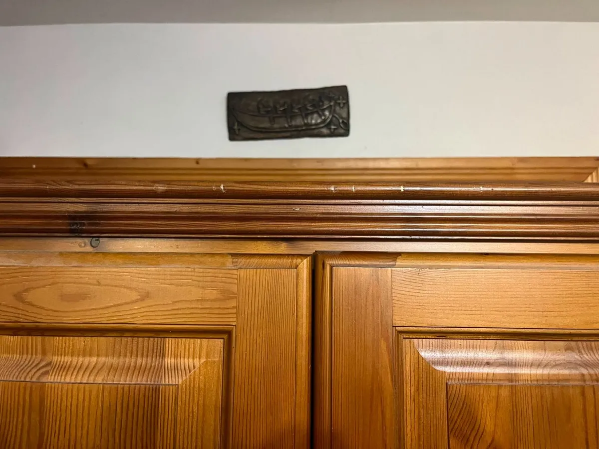 Solid wood wardrobe - Image 3