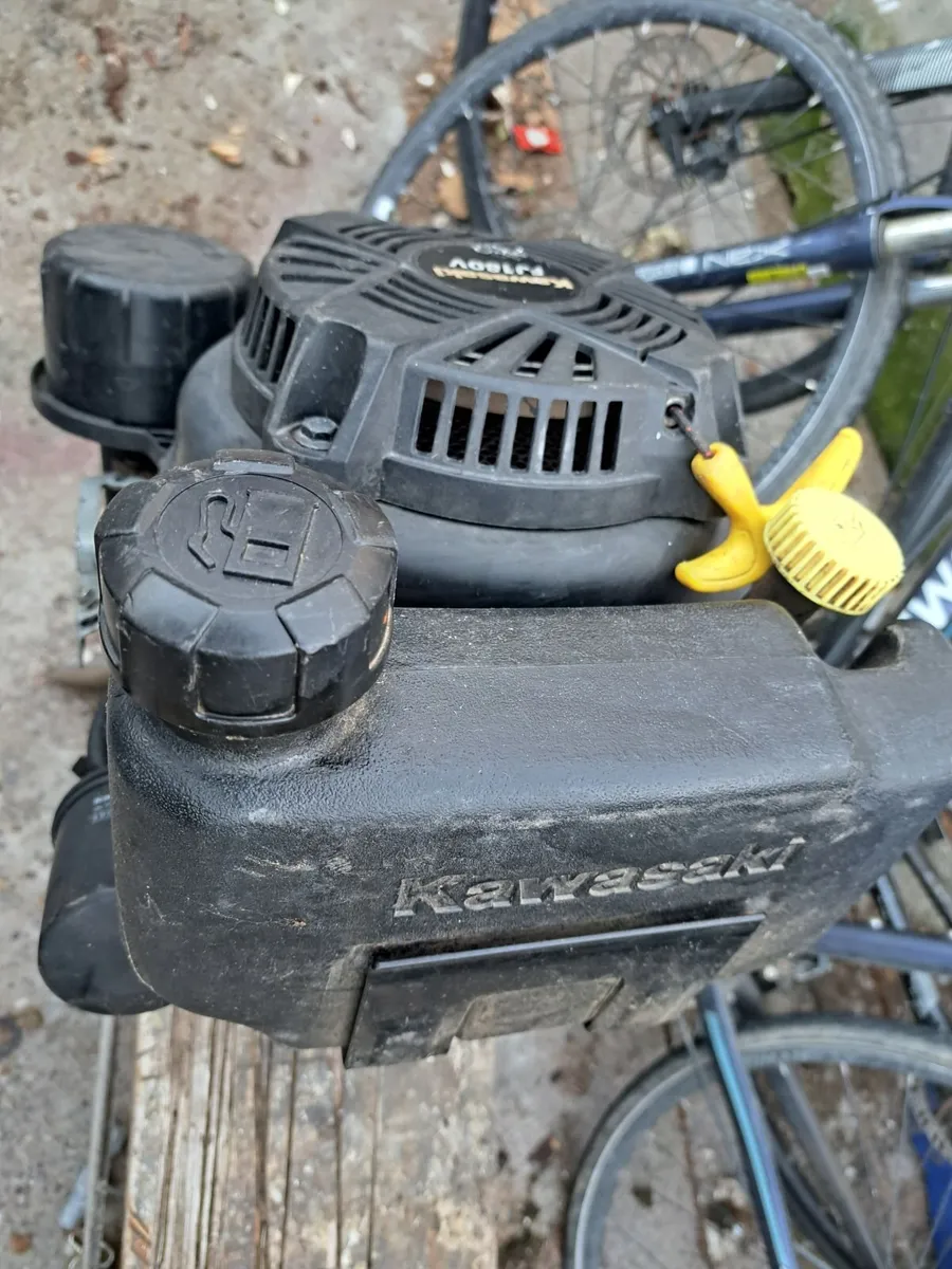 Lawnmower engine - Image 2