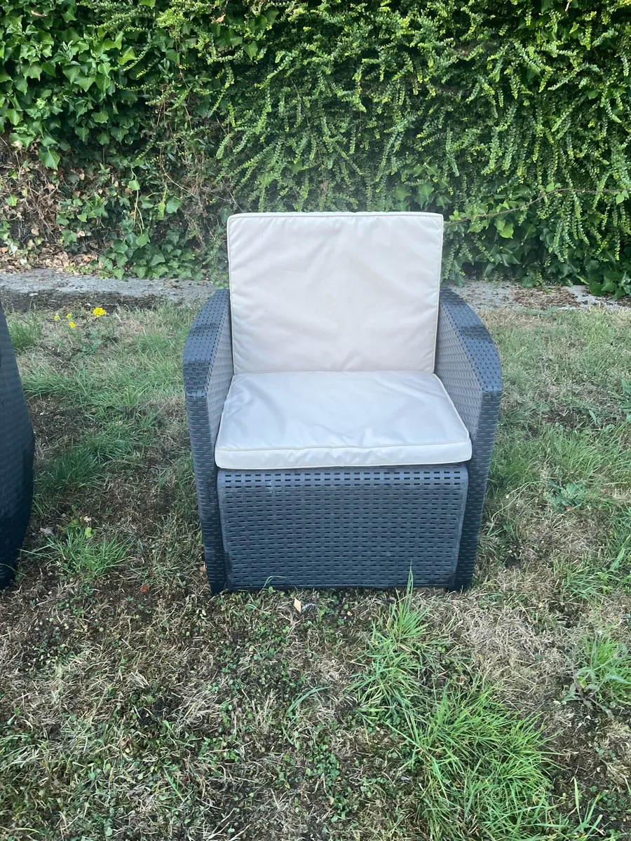2 + 1 + 1 rattan sofa - Image 4