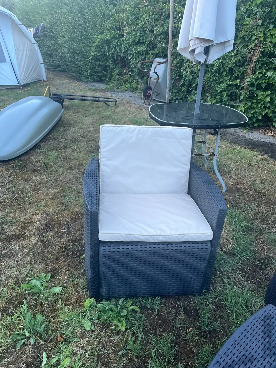 2 + 1 + 1 rattan sofa - Image 2