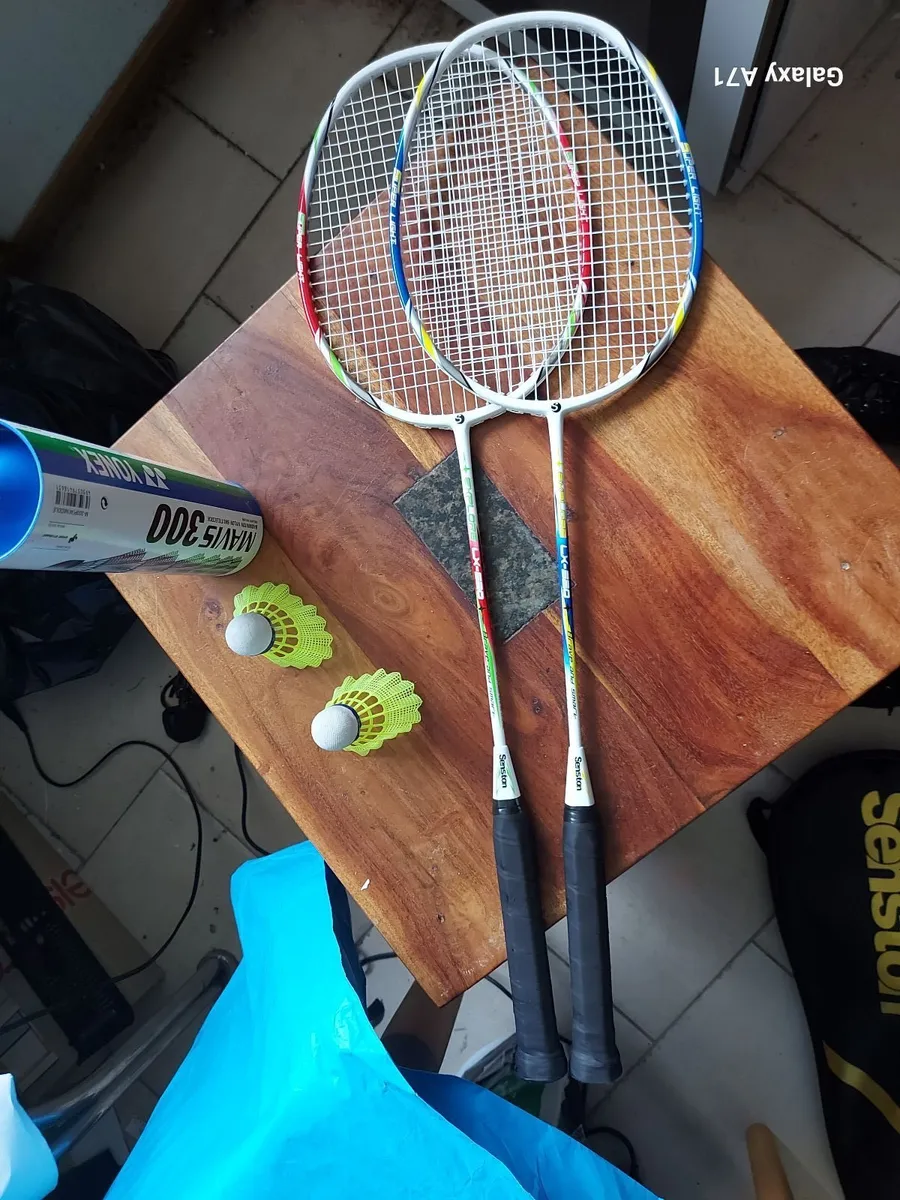 New Senston Armor Badminton Set, 2 Rackets & Tube - Image 1