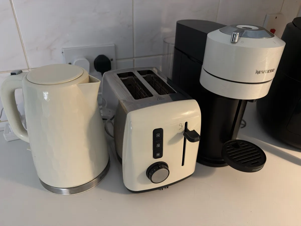 Nespresso vertuo kettle toaster - Image 1