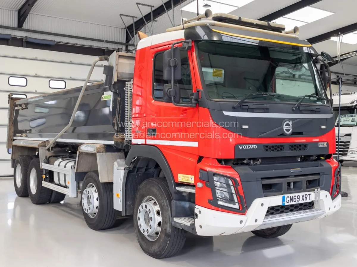 2019 VOLVO FMX 420 TIPPER - Image 1