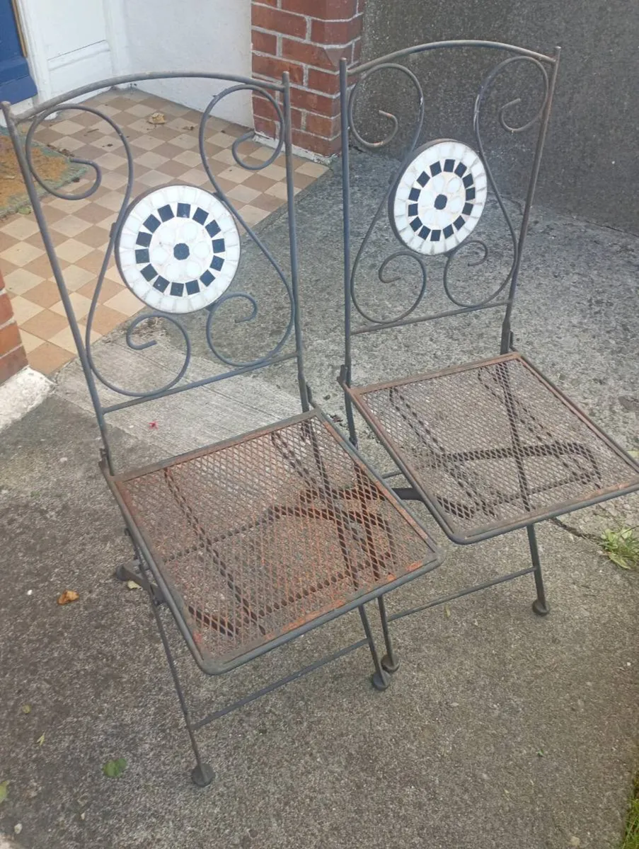 2 heavy patio chairs - Image 2