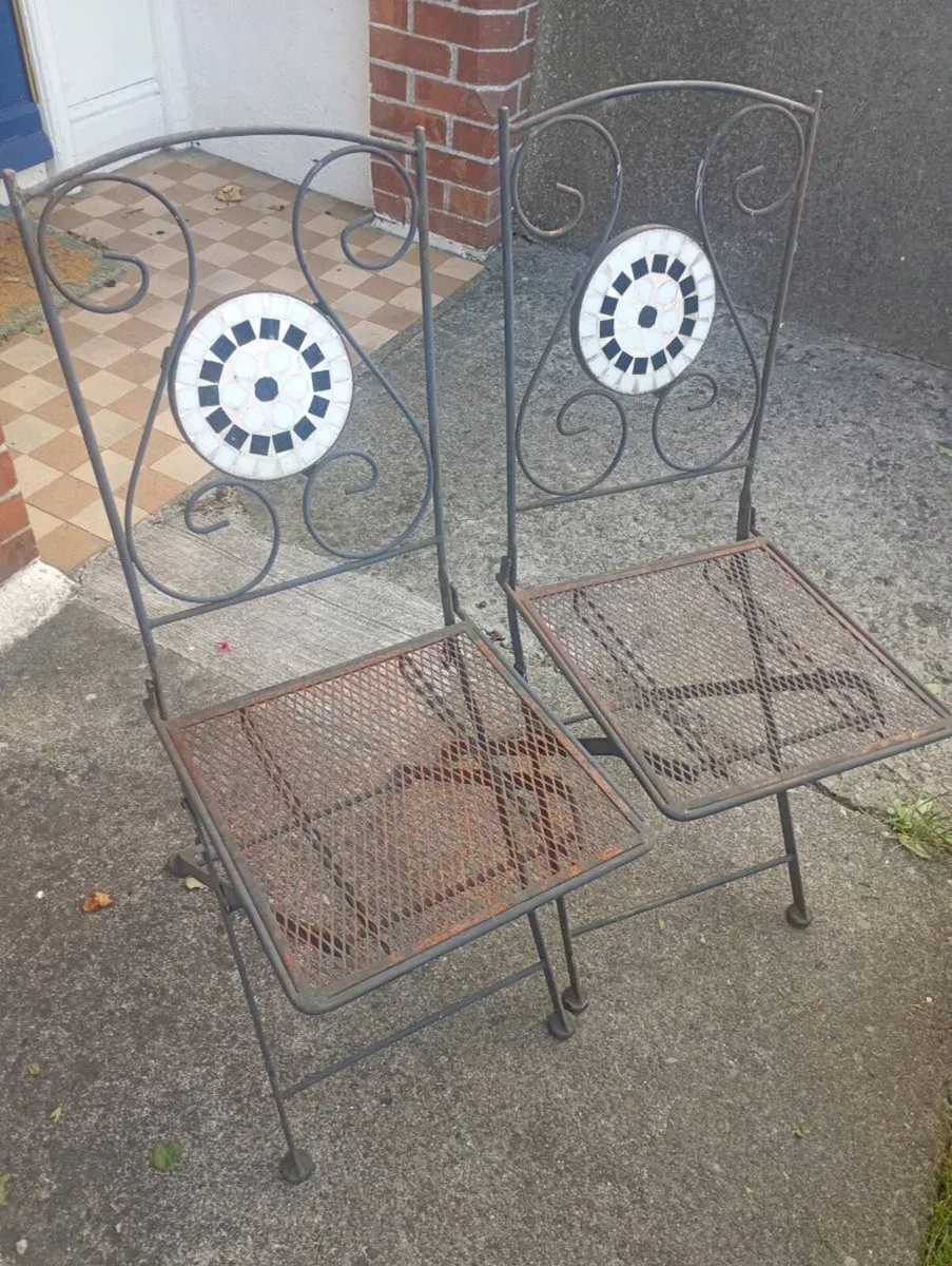 2 heavy patio chairs - Image 3