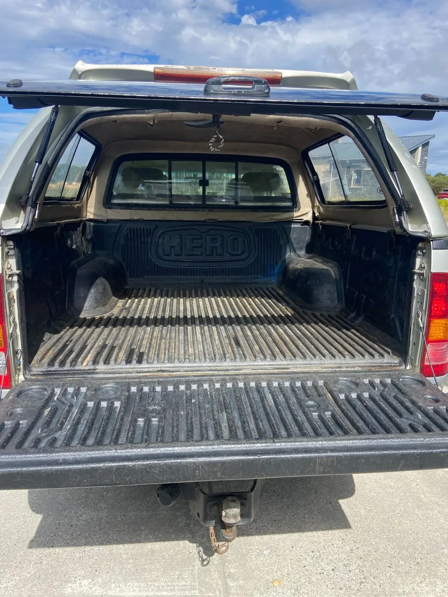 TOYOTA HILUX 3.0 Crew Cab !! - Image 4
