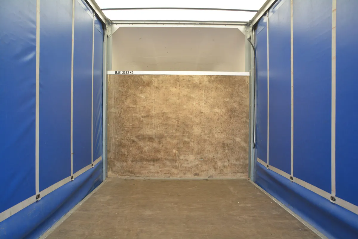 Iveco Daily Curtain Side 6 pallet capacity - Image 2