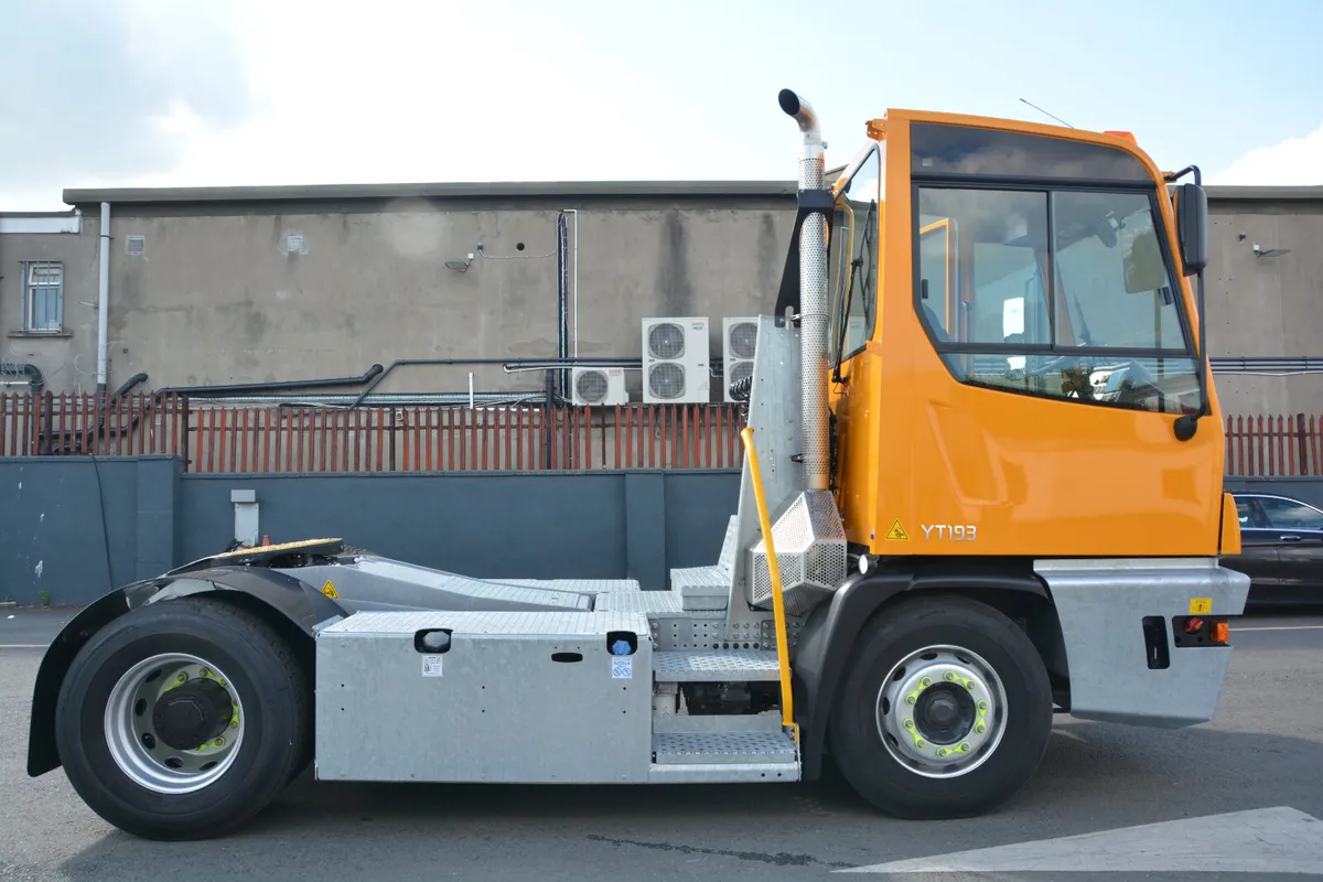 Terberg Yard Shunter - HIRE Your Tug - Image 4
