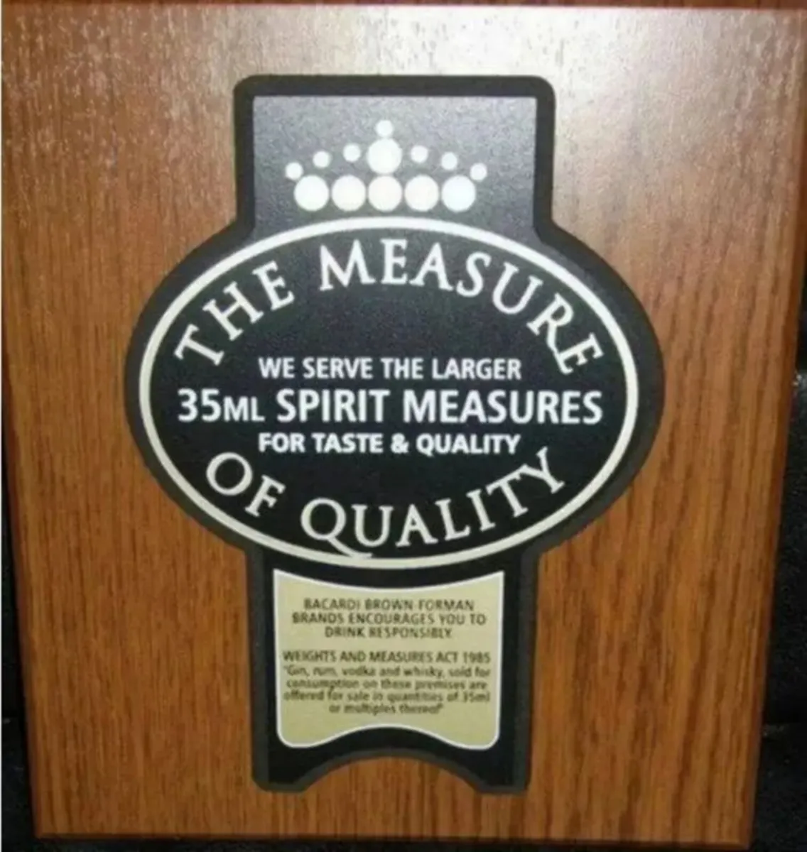 BNIB Authentic Official Pub Measure Plaque - Image 1