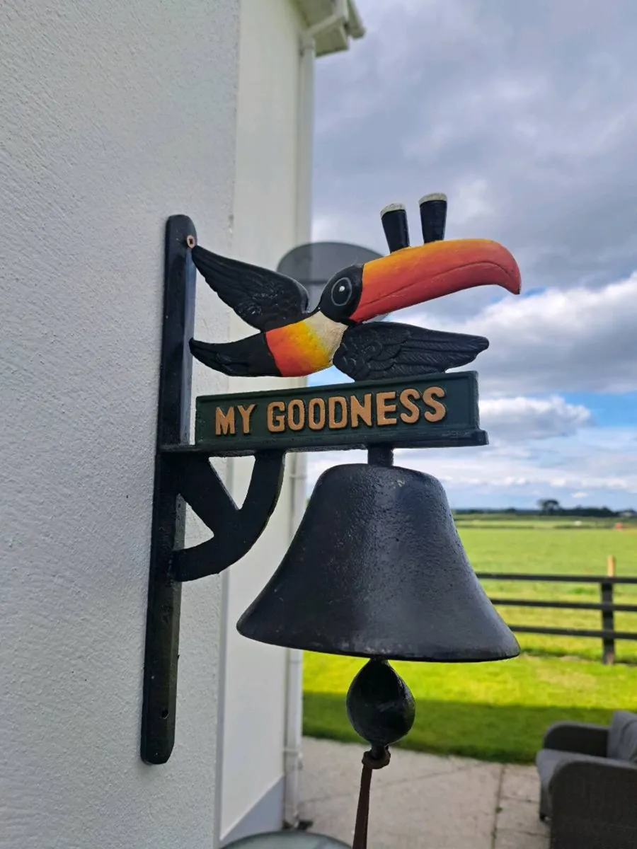 Guinness cast iron bell - Image 1