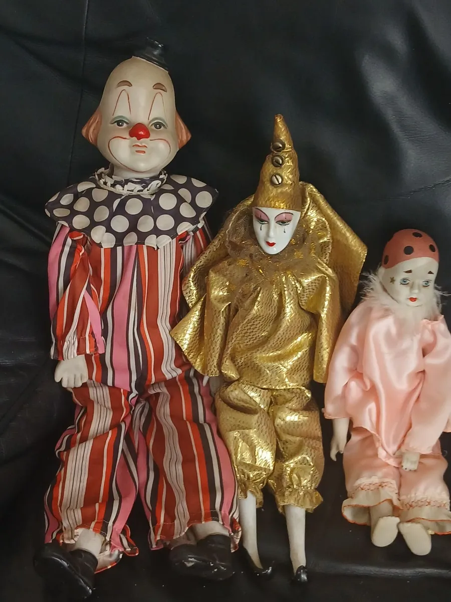 Vintage Porcelain Clown Doll 1980s - Image 2