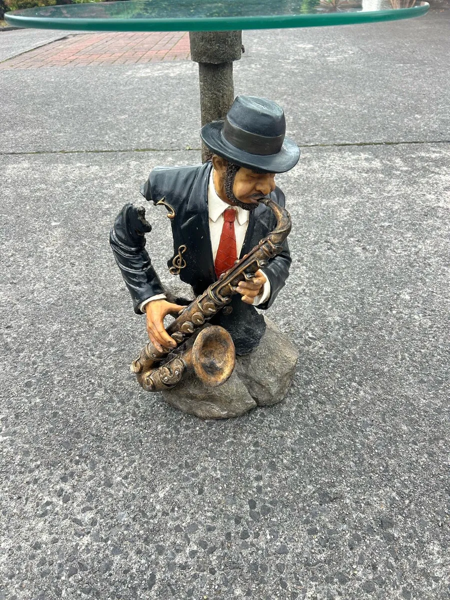 Saxophone Player Novelty Glass Table - Image 2