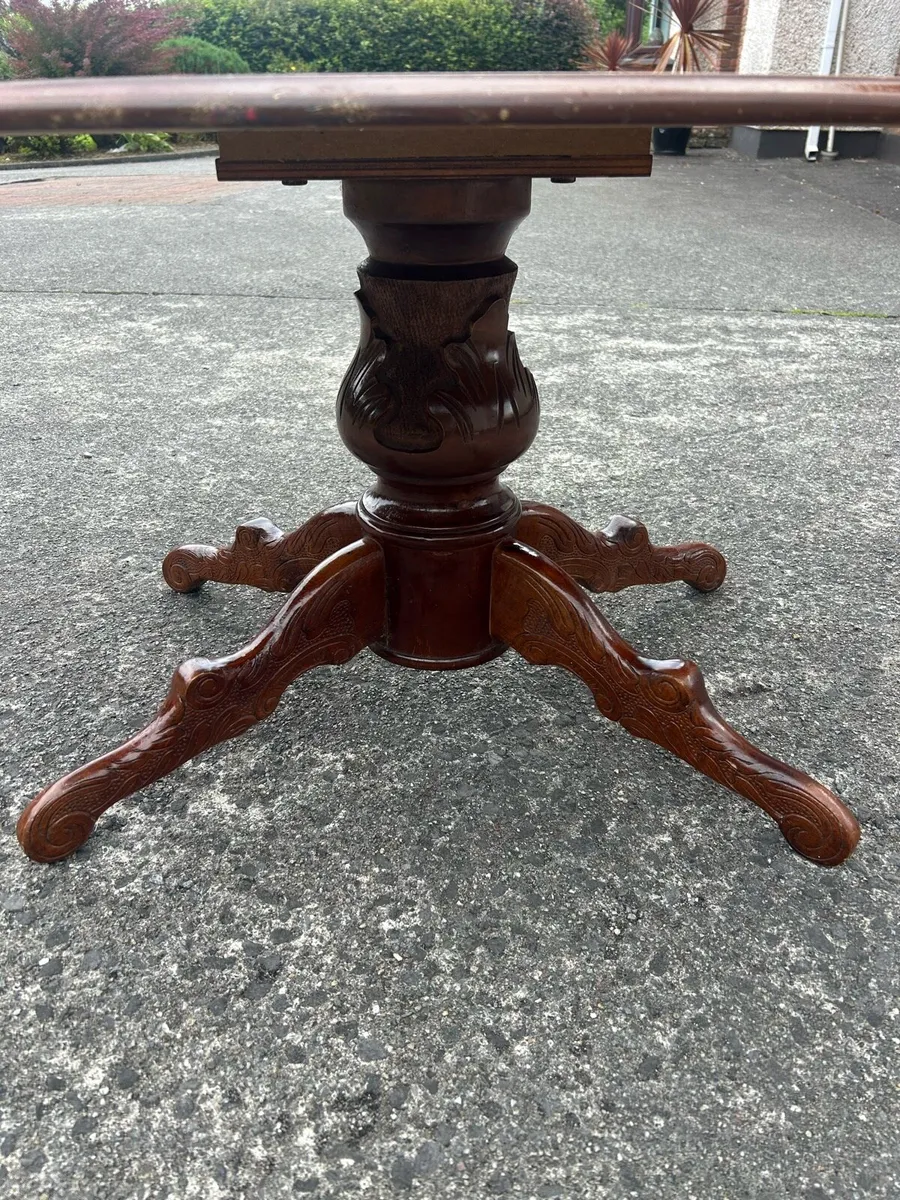 Large Oval Marquetry Coffee Table - Image 3