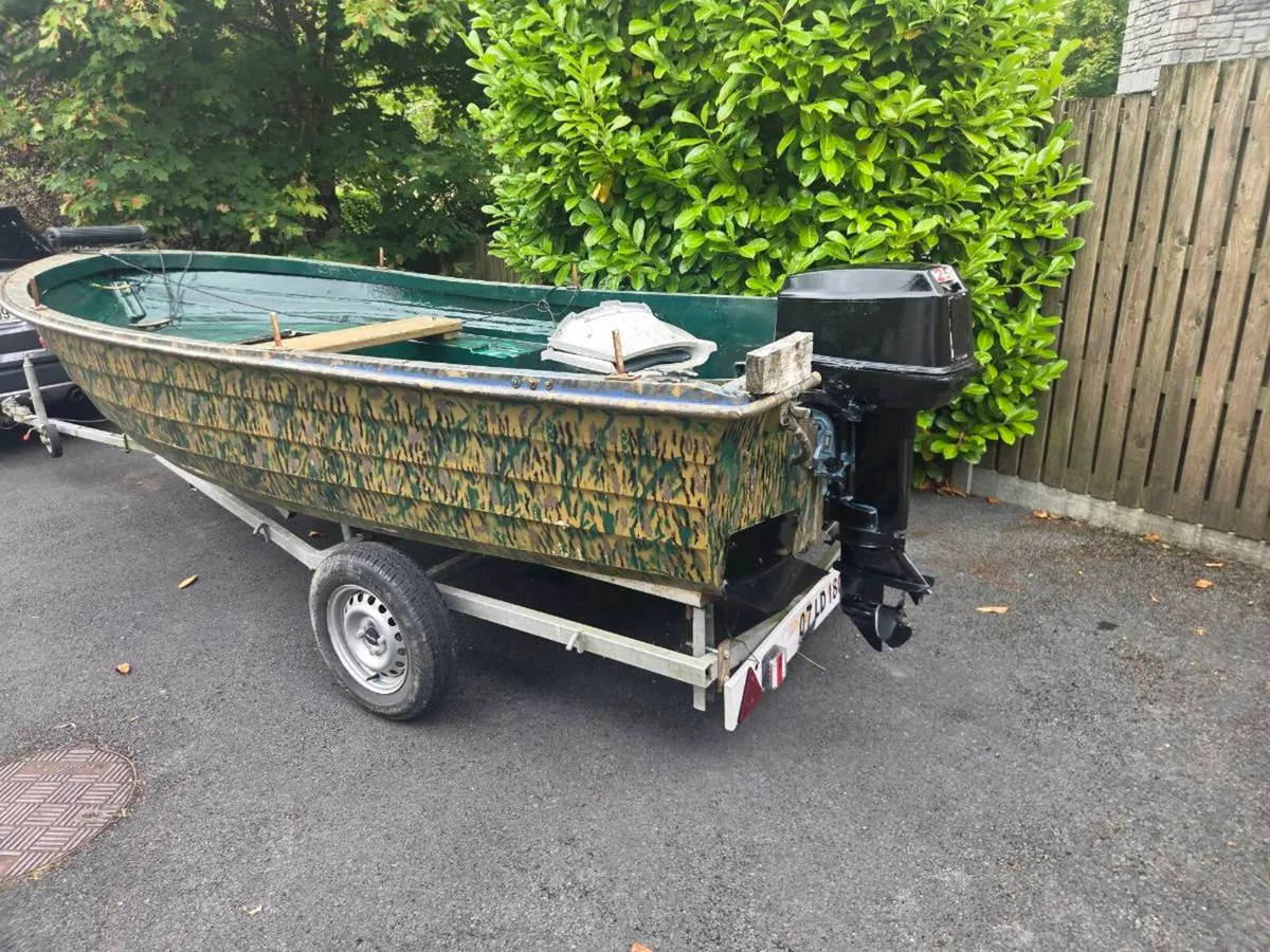 Duck shooting boat - Image 3