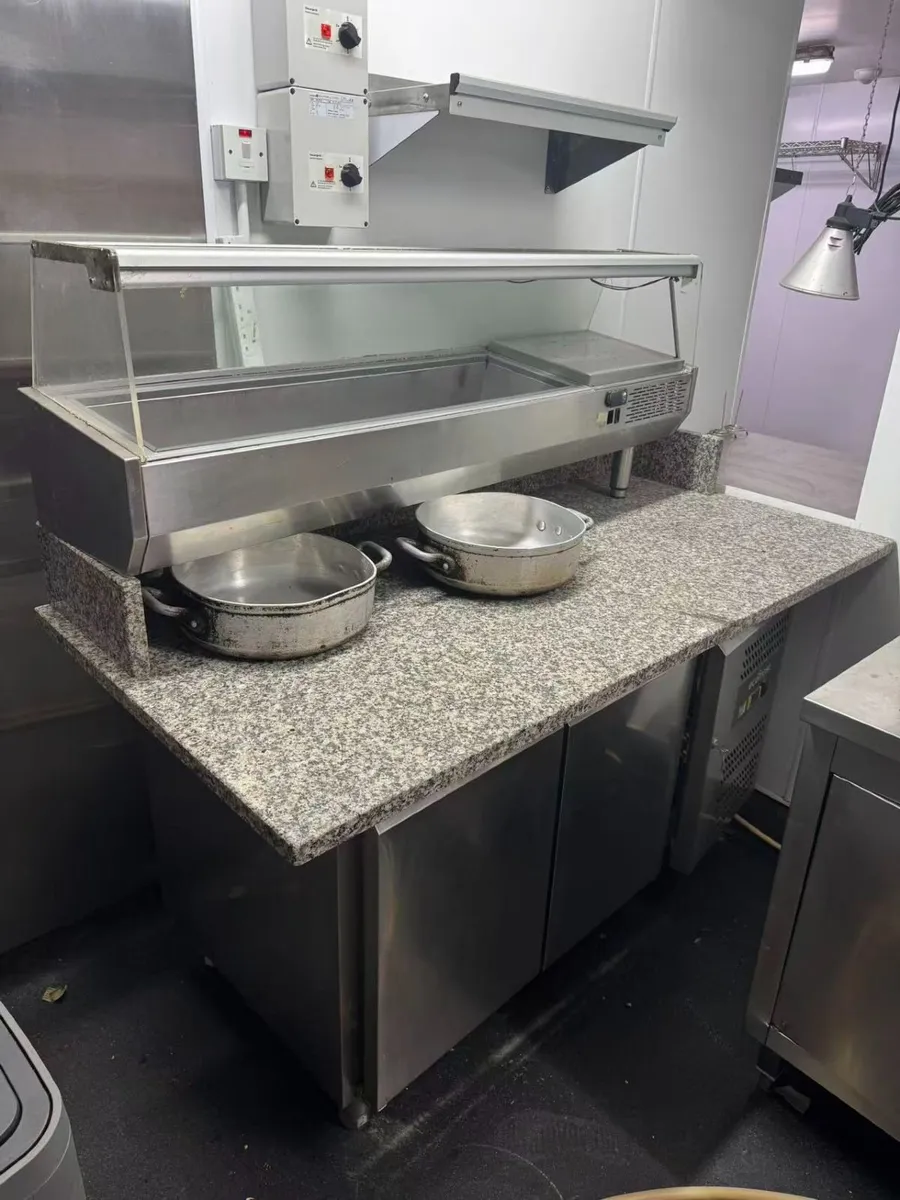 Refrigerated Salad Bar
