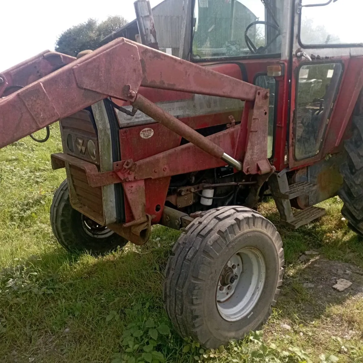 Massey Ferguson 590 with tax book - Image 1