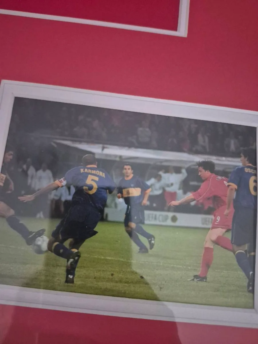 Liverpool FC Legend Robbie Fowler Signed & Framed - Image 4