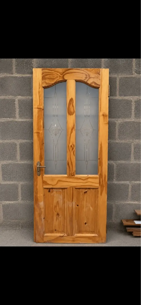 8 Pine Internal Doors - €30 each - Image 3