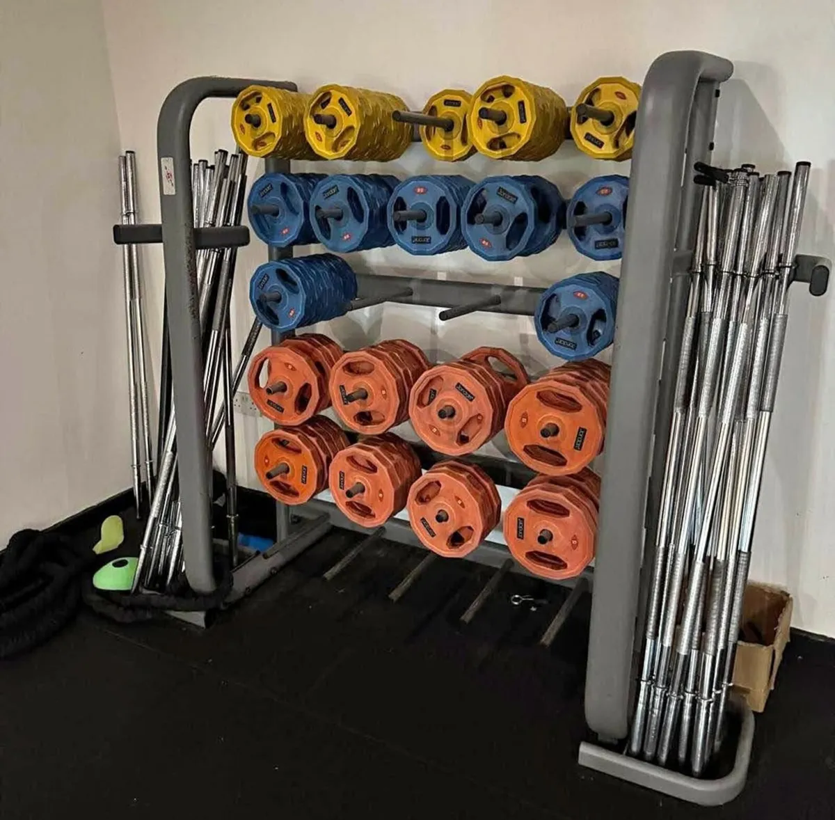 Jordan studio pump set - Barbell set and steps - Image 1