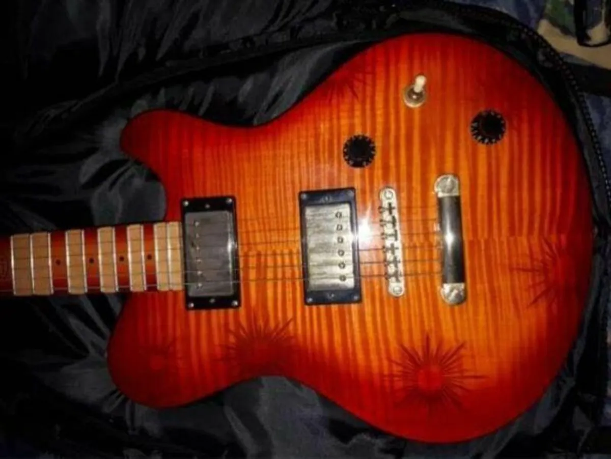 2006 Indie Star Custom electric  guitar w/ case - Image 4